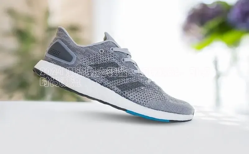 意昂2登录地址百度人工翻译2024 潮流男士鞋履：环球精选，引领
时尚潮流